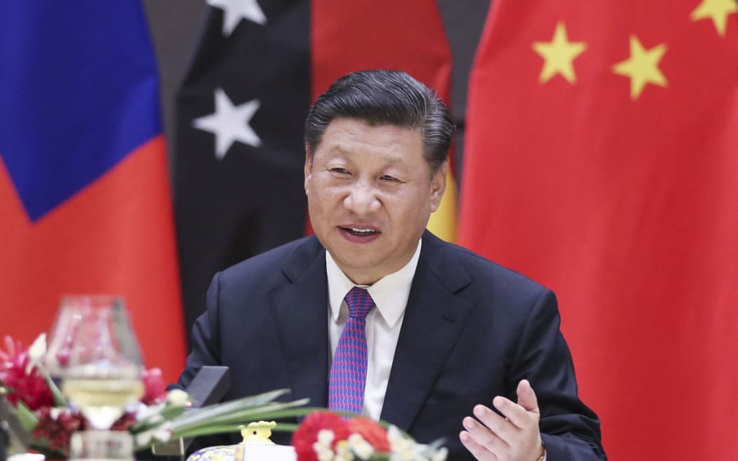 (181116) -- PORT MORESBY, Nov. 16, 2018 (Xinhua) -- Chinese President Xi Jinping hosts a collective meeting with Papua New Guinea Prime Minister Peter O'Neill, President Peter Christian of the Federated States of Micronesia, Prime Minister Tuilaepa Malielegaoi of Samoa, Vanuatu Prime Minister Charlot Salwai, Prime Minister Henry Puna of the Cook Islands, Prime Minister Samuela Akilisi Pohiva of Tonga, Niue Premier Toke Talagi and Fiji government representative, Defense Minister Ratu Inoke Kubuabola, and delivers a keynote speech in Port Moresby, Papua New Guinea, Nov. 16, 2018. (Xinhua/Xie Huanchi) (gxn) (Photo by Xie Huanchi / XINHUA / Xinhua via AFP)