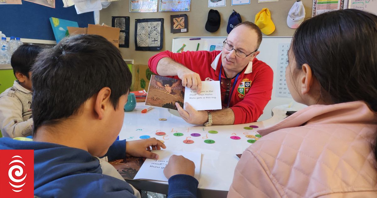 Increase in new migrant students puts strain on English language teaching resources - Vimarsana News