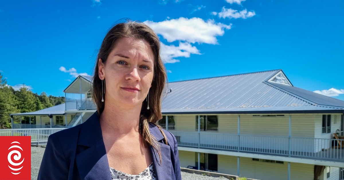 'We've been failed' - Former Gloriavale student angry at lost education opportunities - Vimarsana News