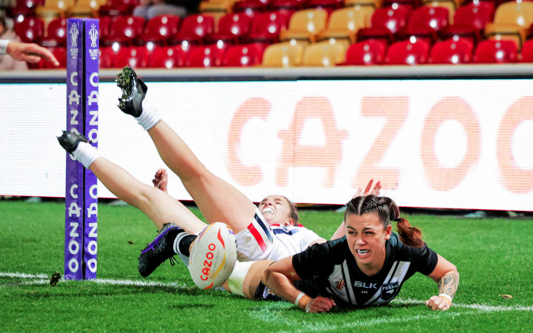 New Zealand’s Madison Bartlett scores a try against France, World Cup, 2022.