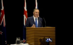 John Key announces his resignation at Parliament on 5 December 2016