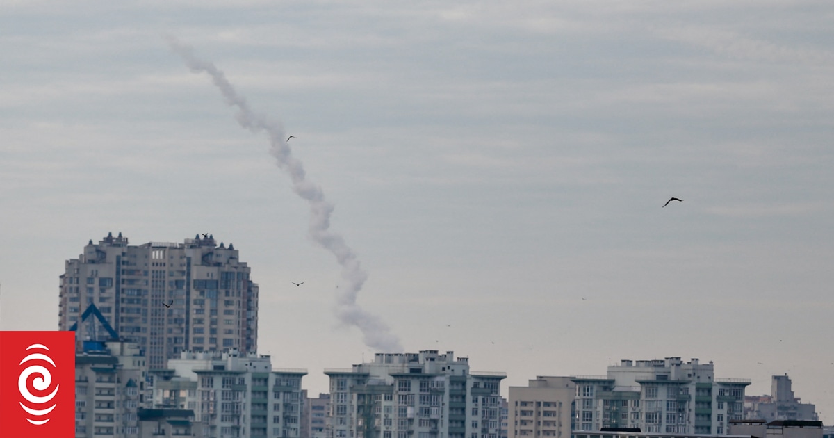 أوكرانيا تعلن عن هجوم صاروخي روسي “مكثف”