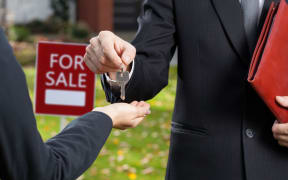 REINZ not worried fewer house sales will lead to real estate agents quitting