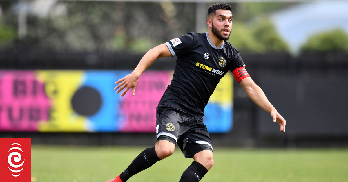 Football: Gulley rises again with Phoenix | RNZ News