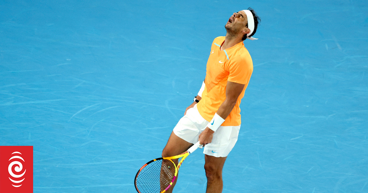 Injured Nadal drops out of Australian Open