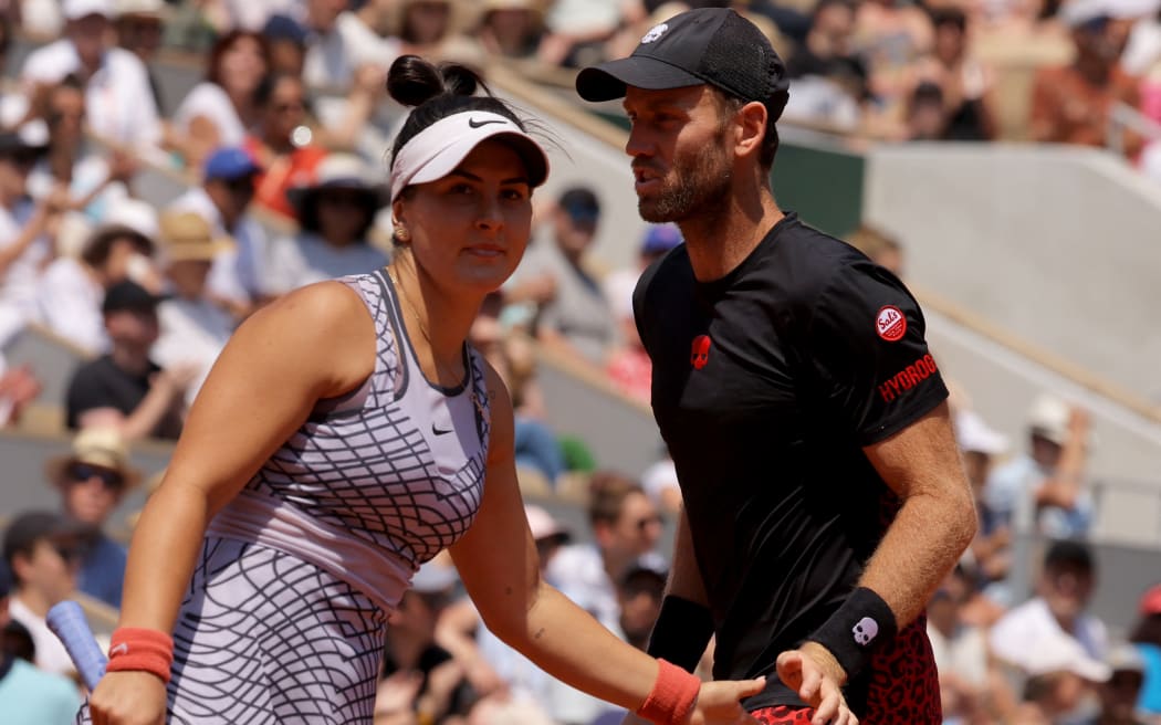 Canada's Bianca Andreescu and New-Zealand's Michael Venus during the final of the mixed doubles at the 2023 French Open.