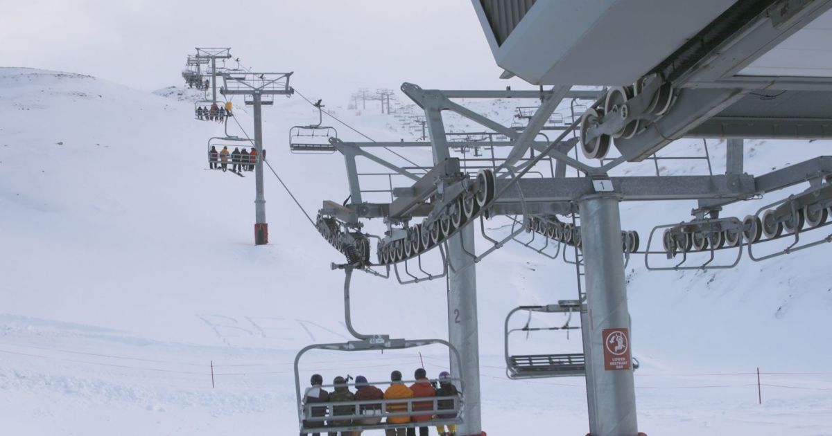 Mt Hutt Skifield Becomes First In South Island To Open Rnz News