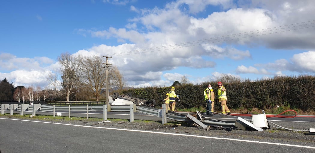 Crashes in Waikato and Taranaki slow traffic, leave one dead