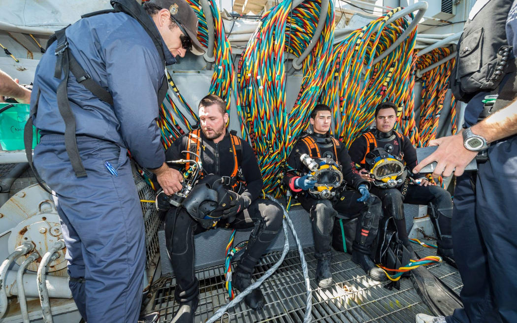 Navy divers