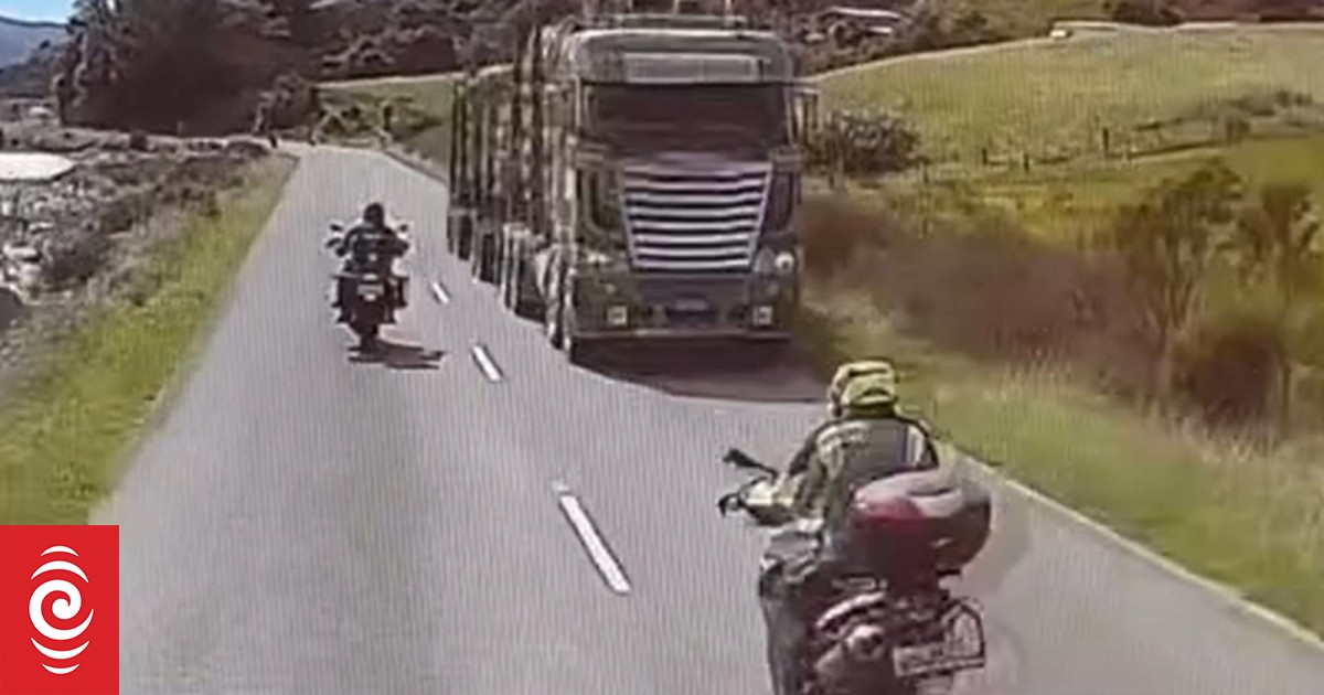 Motorcyclists' close call with logging trucks caught on camera - Vimarsana News