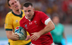 Wales halfback Gareth Davies on his way to the tryline after his intercept.