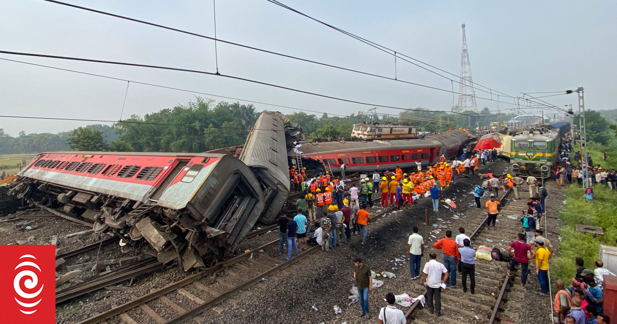 Katastrofa kolejowa w Indiach: wskazanie usterki Możliwa przyczyna, mówi minister