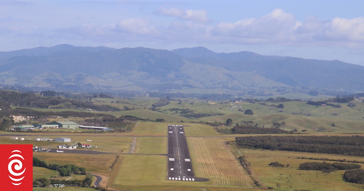 Kaitāia Airport saved from closure after iwi negotiates to buy land - Vimarsana News