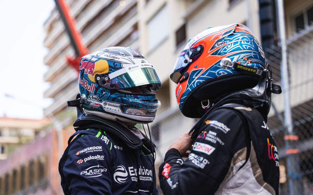 New Zealand Formula E drivers Nick Cassidy (L) and Mitch Evans.