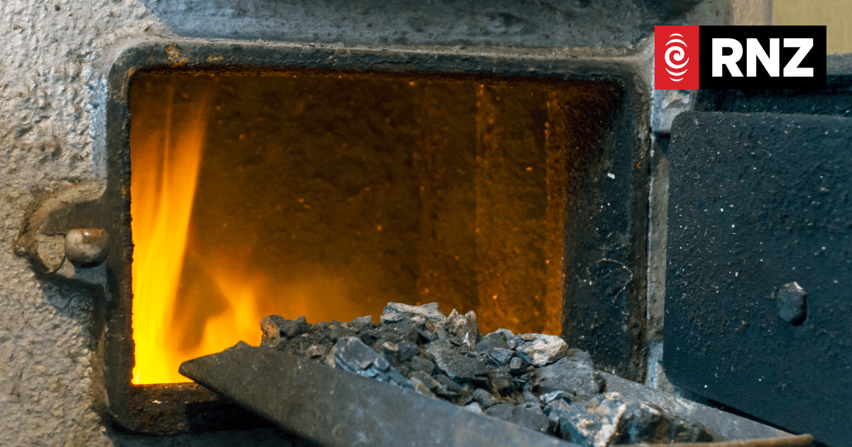 Industry carbon emissions have to reduce to meet our targets, experts say - Vimarsana News