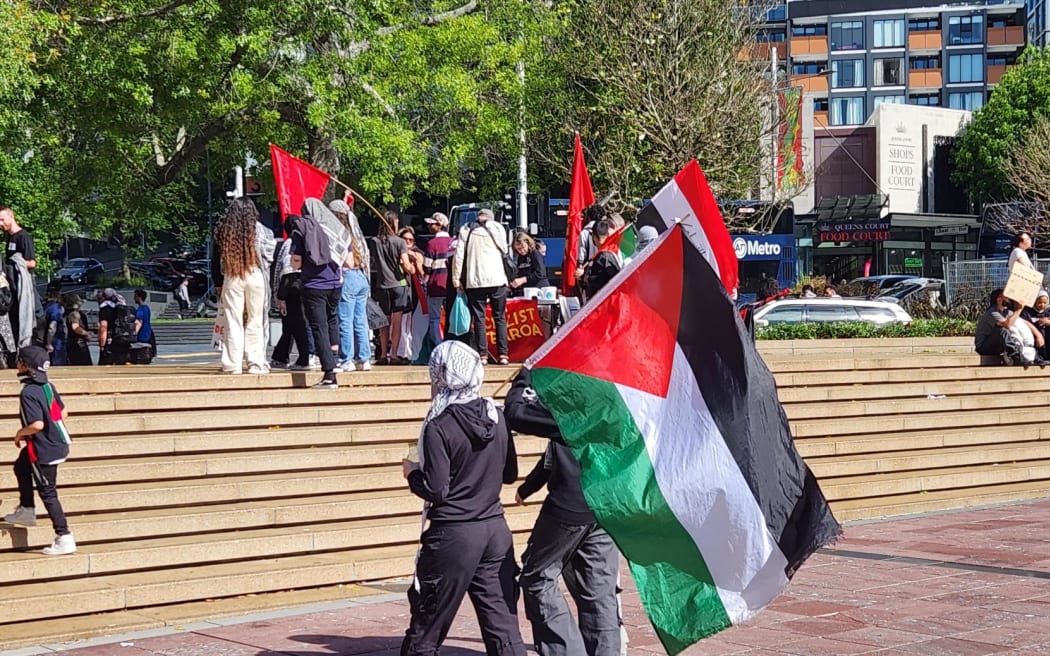 Palestinian supporters at a rally in Aotea Square 19 November