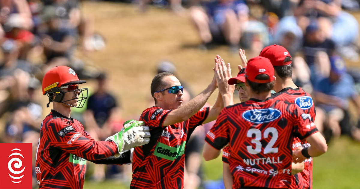 Canterbury leapfrog Otago to book T20 men’s final