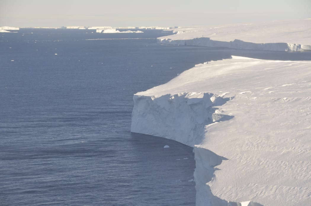 Photo of Tipping Point Thwaites Glacier: Ist es ein „Weltuntergangs“-Szenario?