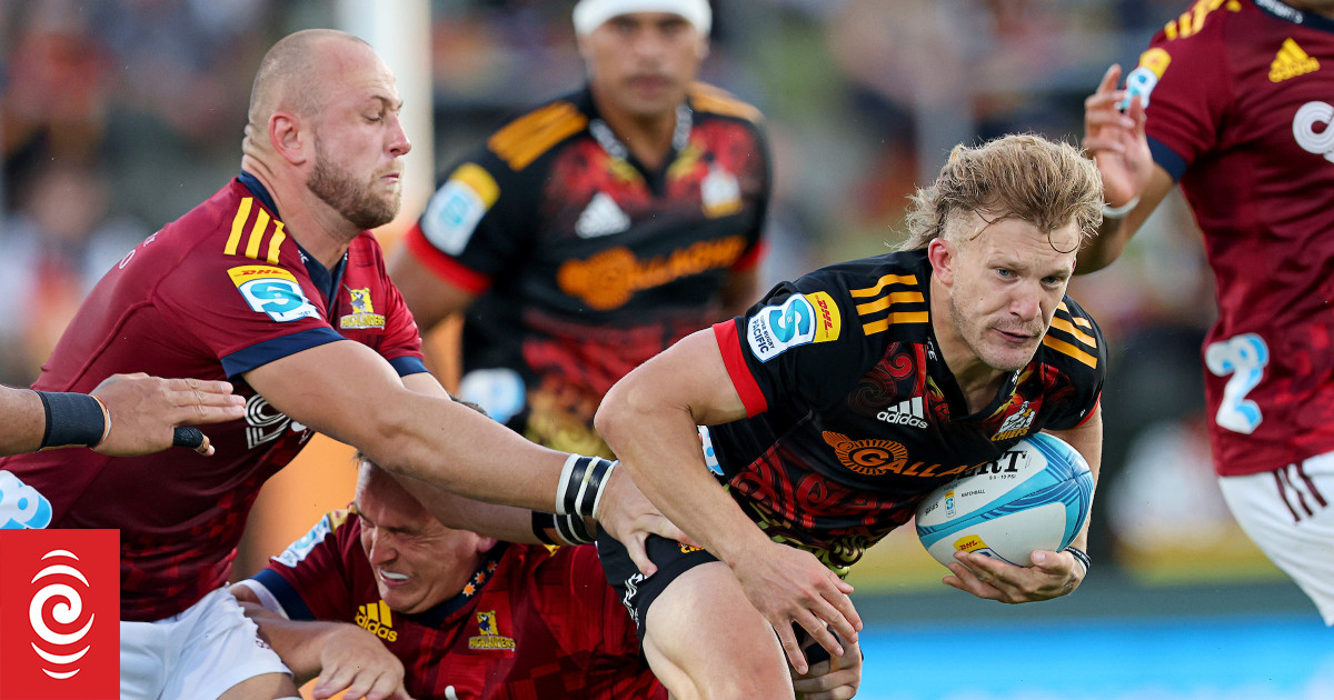 Super Rugby Aotearoa: Highlanders vs Chiefs kicks off new