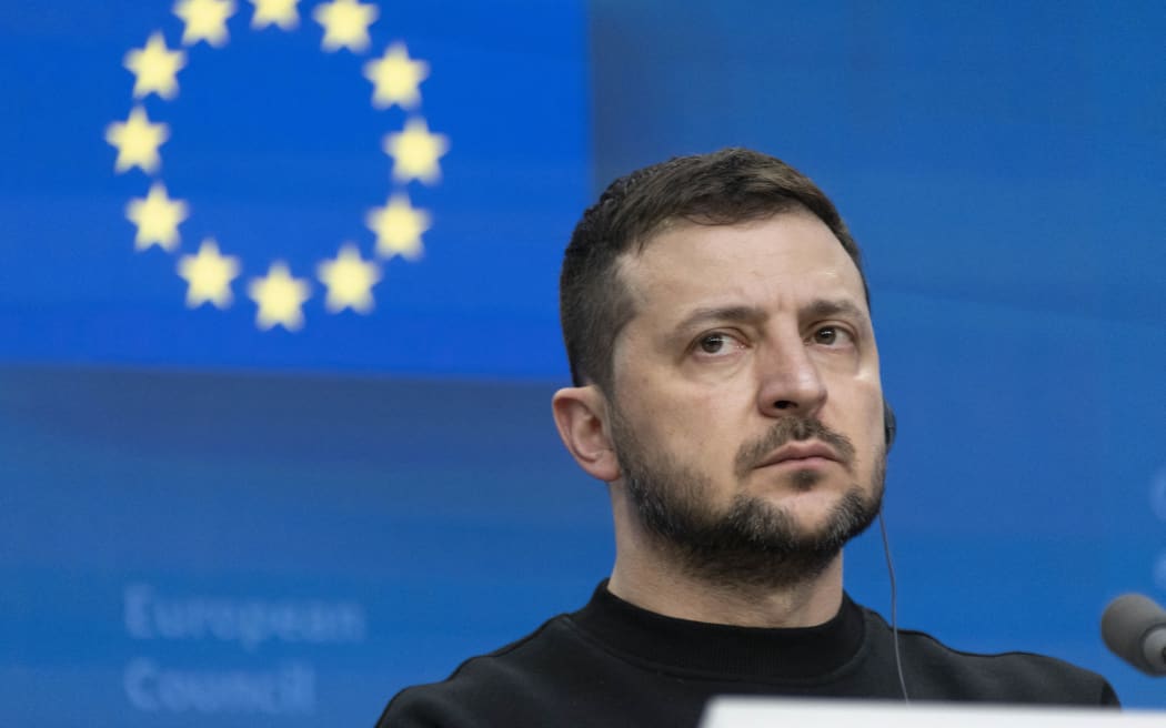 Belgium, Brussels, 2023-02-09. Ukrainian President Volodymyr Zelensky speaks to the press during a press conference of the special European Council. Photograph by Diego Ravier / Hans Lucas.  Belgique, Bruxelles, 2023-02-09. Le president ukrainien Volodymyr Zelensky s adresse a la presse lors d une conference de presse du Conseil europeen special
Photographie de Diego Ravier / Hans Lucas. (Photo by Diego Ravier / Hans Lucas / Hans Lucas via AFP)