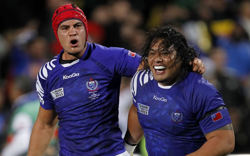Daniel Leo (L) and Census Johnston playing for Manu Samoa at the 2011 Rugby World Cup.