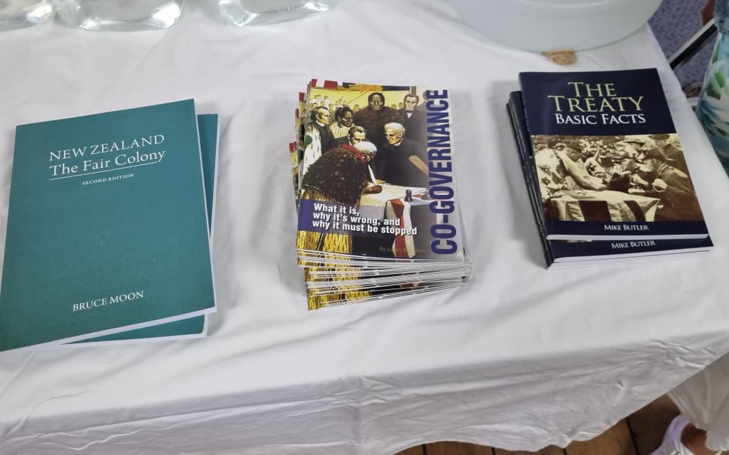 Anti-co-governance meeting in Kaipara