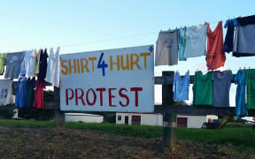 Norfolk Island shirt protest