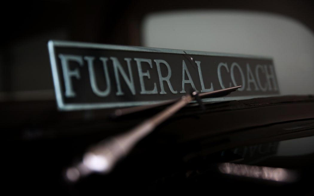 Funeral hurst.
