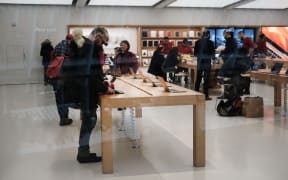 An Apple Store stands in lower Manhattan on January 03, 2019 in New York City. As a decline in Apple product sales in China continues to depress global markets, the Dow Jones Industrial average fell over 200 points in morning trading.