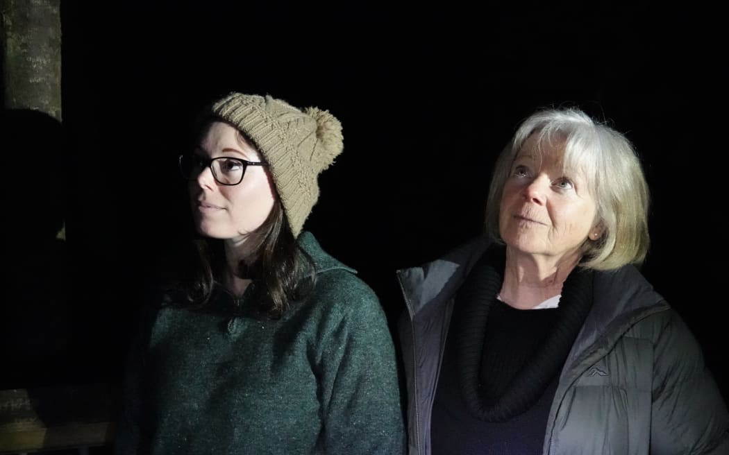 Bay Bush Action volunteers in Northland - Paihia trapping duo Emily and Kathy Ross