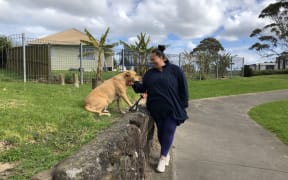 Erina Conroy, who's walking her dog Starcey in Manukau, told RNZ she didn't mind staying in Covid-19 level 4 lockdown longer as the priority is to contain the virus.